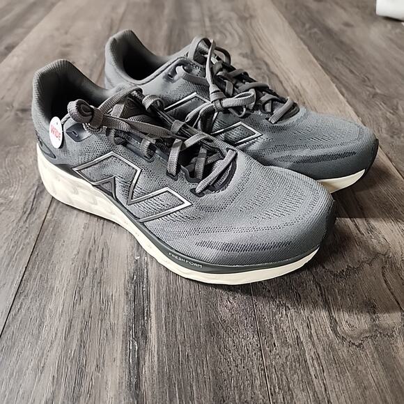 New Balance Size 12 EE Mens Fresh Foam 680v8 Running Shoes Grey - Picture 1 of 9